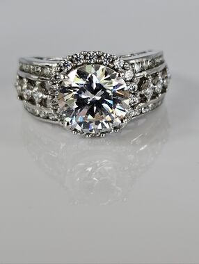 Victoria Wieck Absolute Diamond Simulant Ring Sterling Silver Size 7!